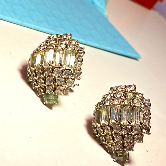 Beautiful vintage antique clip on earrings,silver with crystals,ABS rhinestones - Picture 3 of 9